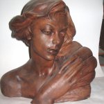 Bust fata
